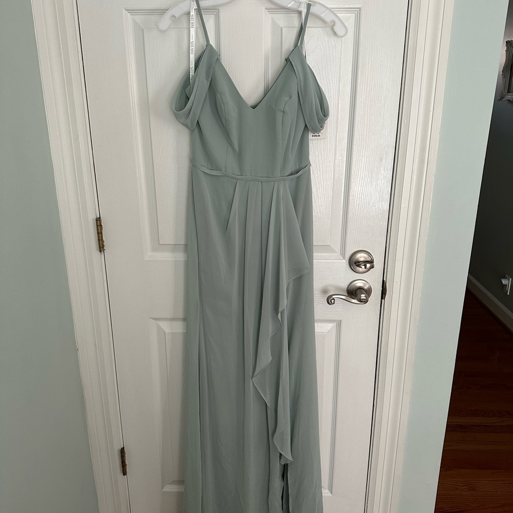 Sage bridesmaid dress-new with tags. Size 0